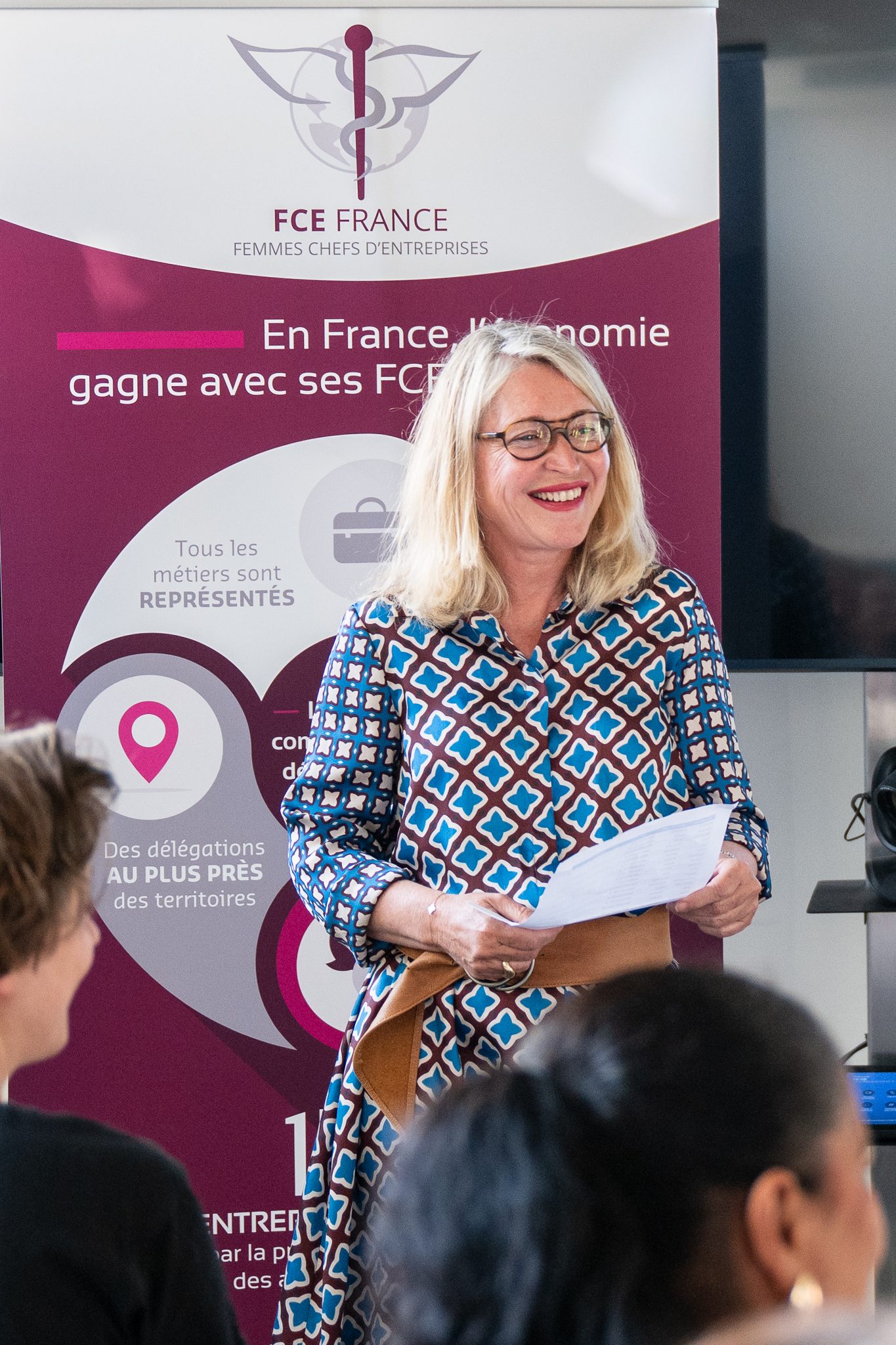 Frédérique Collin animant un atelier de sophrologie en entreprise